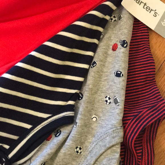 10 onesies Carters - Picture 4 of 4